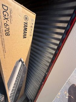 Yamaha DGX-670B BRAND NEW!!