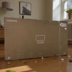 43 “ Frame Samsung Smart 4K HDR Tv