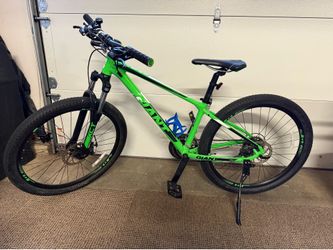 Giant ATX Mountain Bike