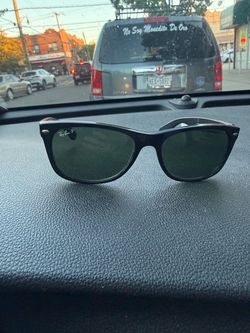 Ray Ban RB2132 with case