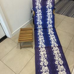 Melino beach lounger with tray table