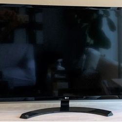 LG 32" Wide-screen LED Monitor