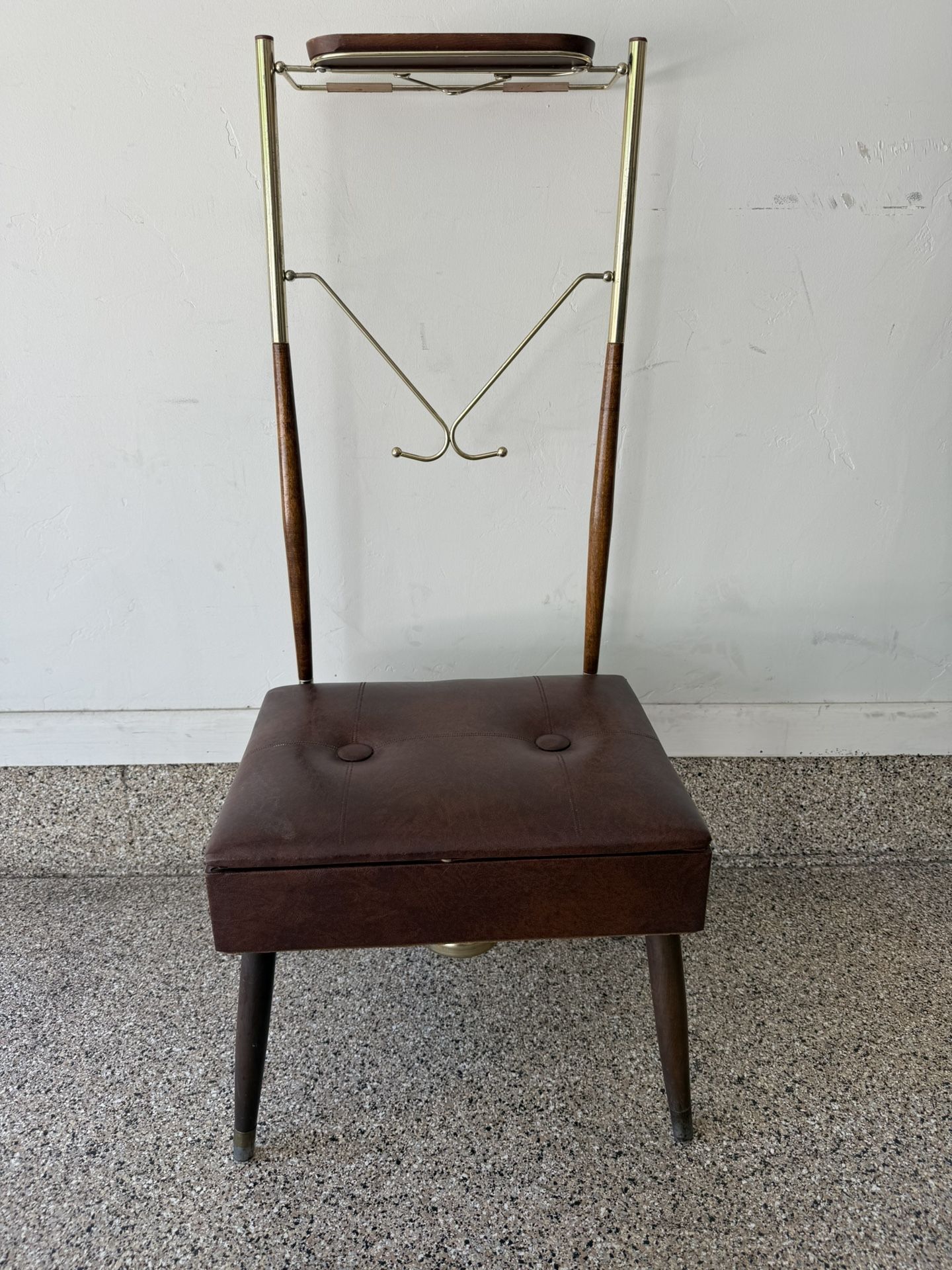 Pearl Wick Mid Century Dressing Chair