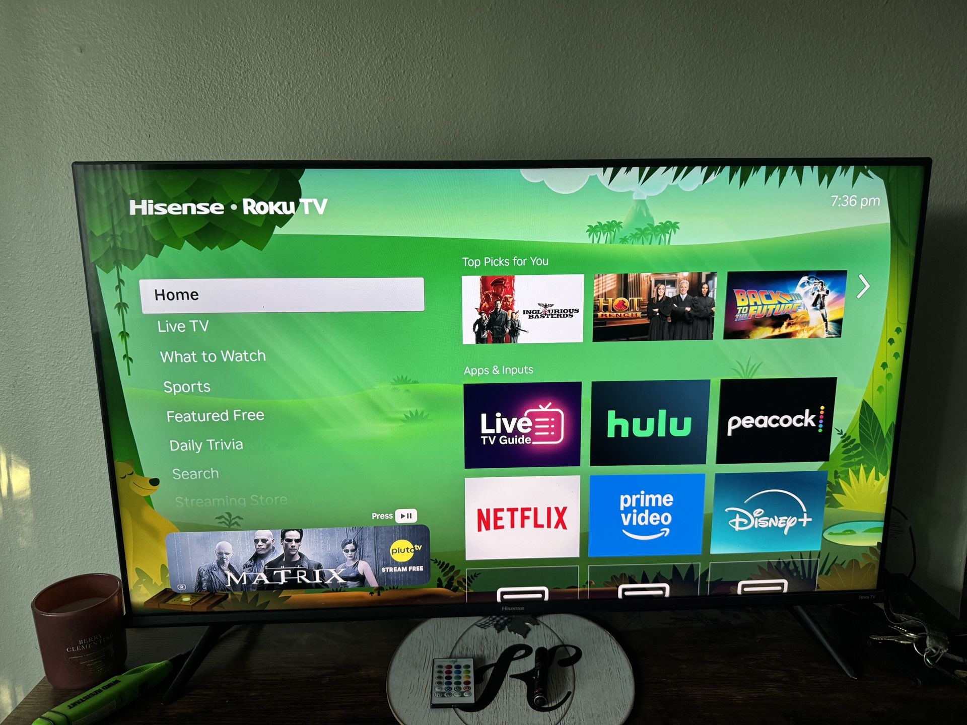 Roku TV 43”