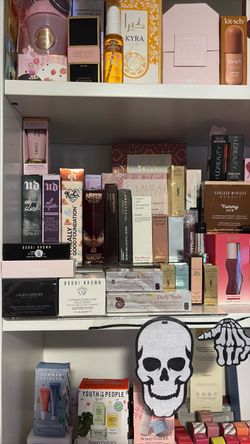 MAKEUP/SKINCARE/HAIRCARE/ FRAGRANCE/ HAIR TOOLS/ MAKEUP BAGS/ LASHES