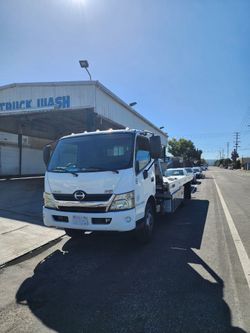2014 Hino 195h