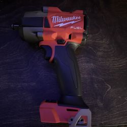 MILWAUKEE 1/2 IMPACT WRENCH NEW