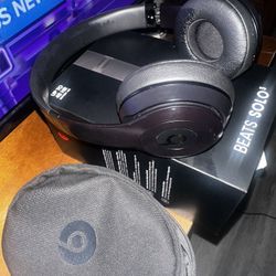 Beats Bluetooth Headphones 