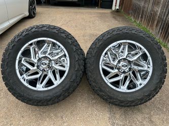 20x9 INCH ION OFF-ROAD RIMS WITH 35x12.50R20 NITTO TIRES