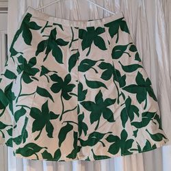Banana Republic Floral Swing Skirt Creme Green Size 8

In excellent condition.
