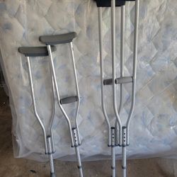 Crutches 