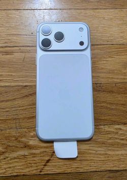 Apple iPhone 17 Pro Max 2TB Verizon Silver Clean