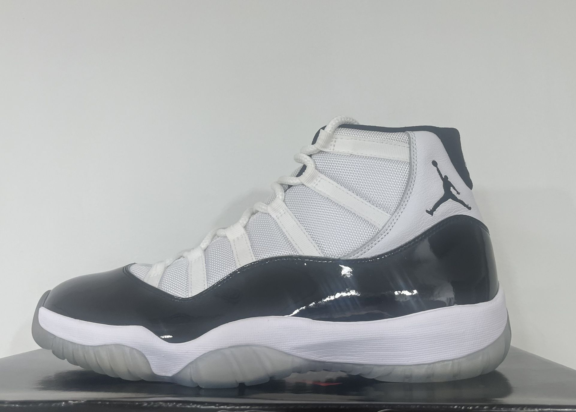 Jordan 11 Retro 2018 Size 12