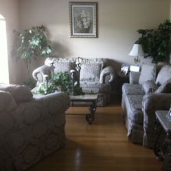 Living Room Set 