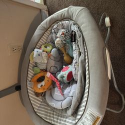 baby bouncer and babybath tub