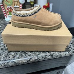 UGG Tasman Slipper