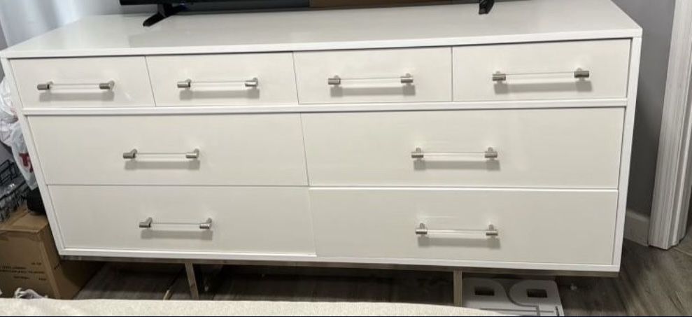 White Cortina Dresser & Night Stand