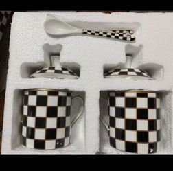 Porcelain Mug Set
