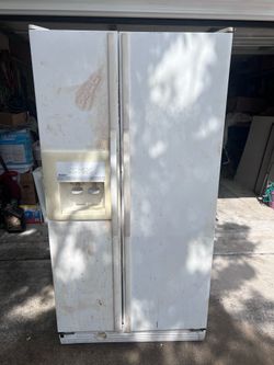 Kenmore side by side refrigerator freezer
