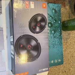 JBL Club 620f Speakers