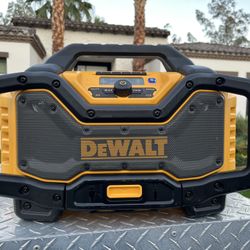 Dewalt 20v DCR025 Boom Box