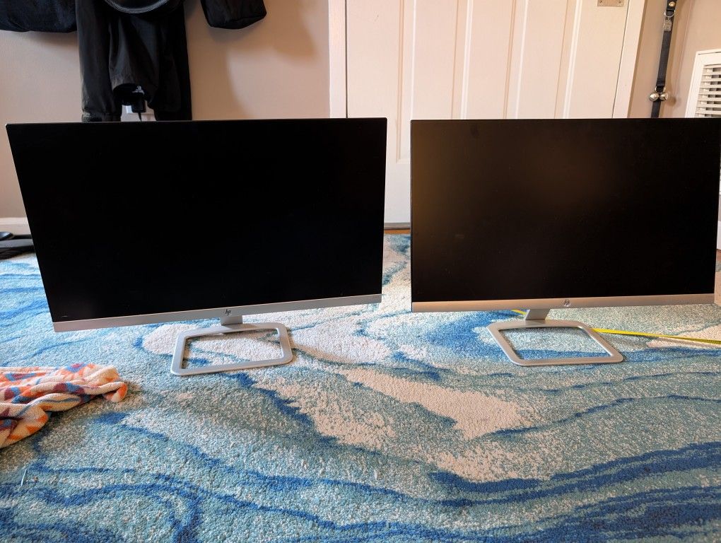 HP 24" Monitors