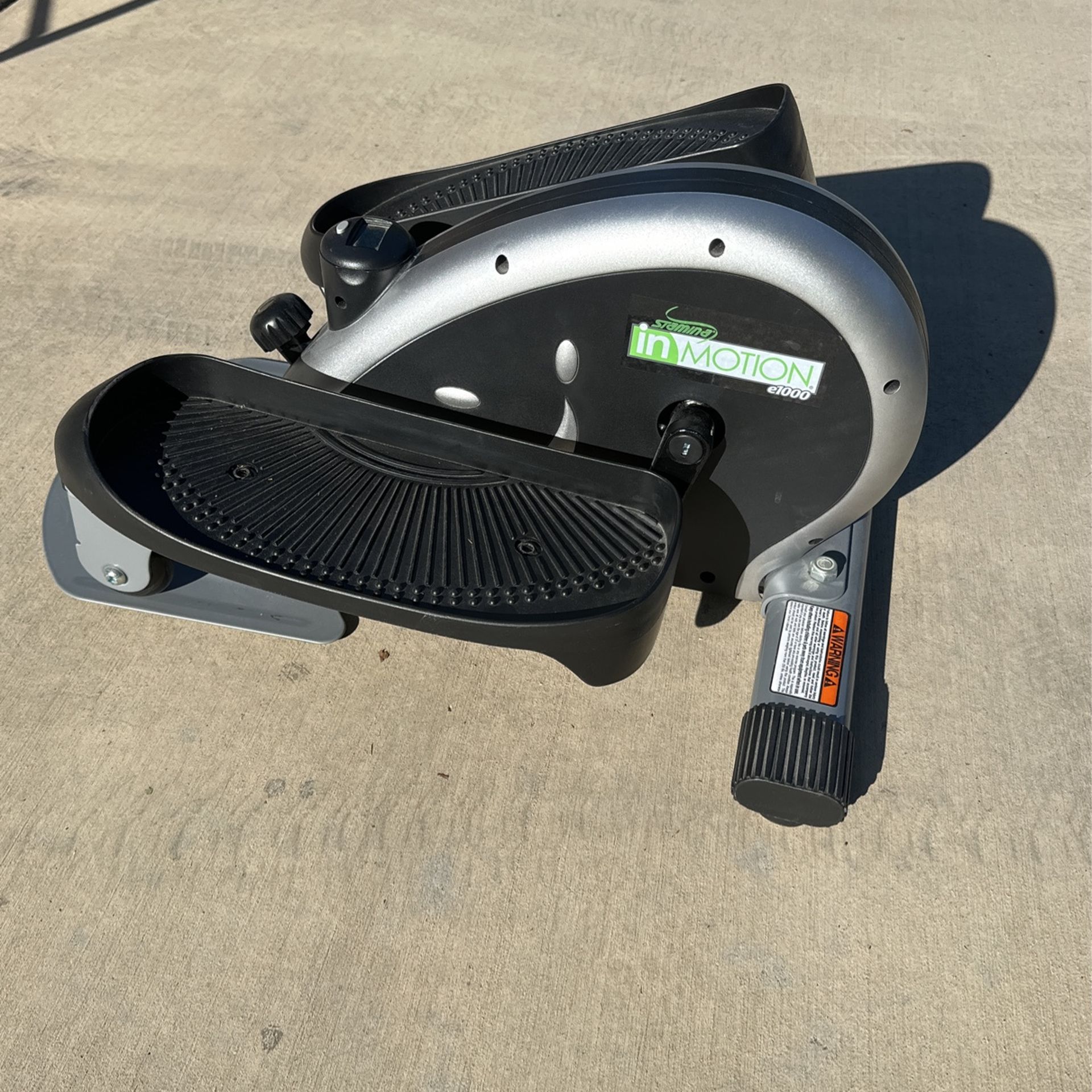 Stamina in Motion e1000 Elliptical Machine
