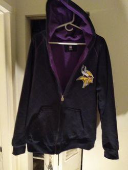 Nice purple fleece lined jacket/hoodie from the NFL Pro line. This is a nice heavier weigh