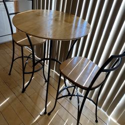 Bar Table And Stools 