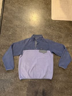 Patagonia sweater size M