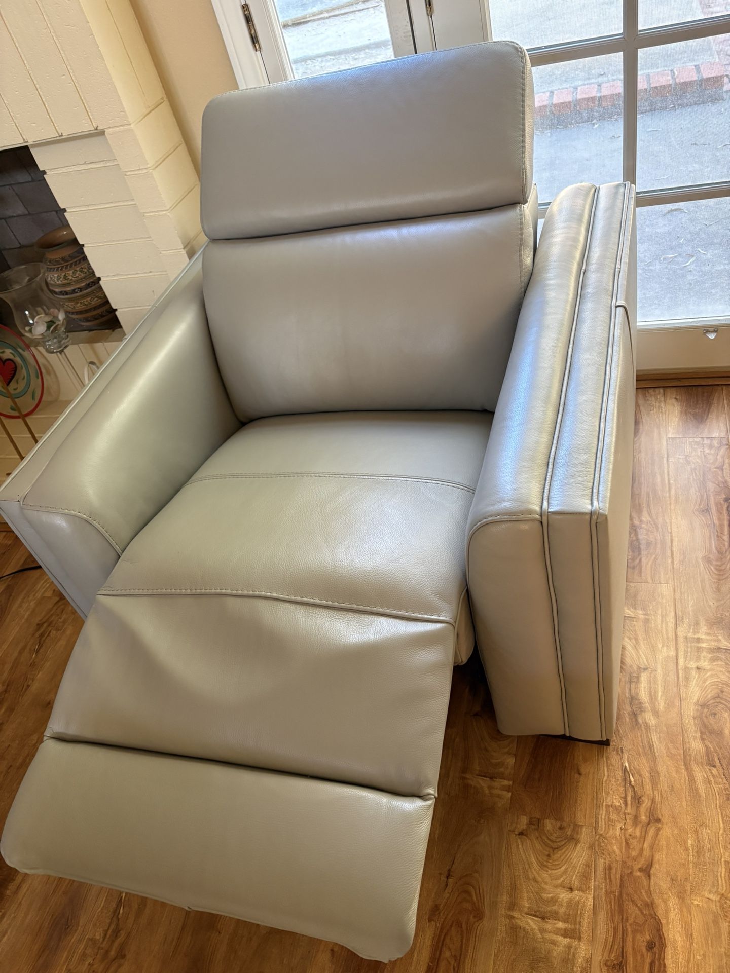 Like New Leather Recliner