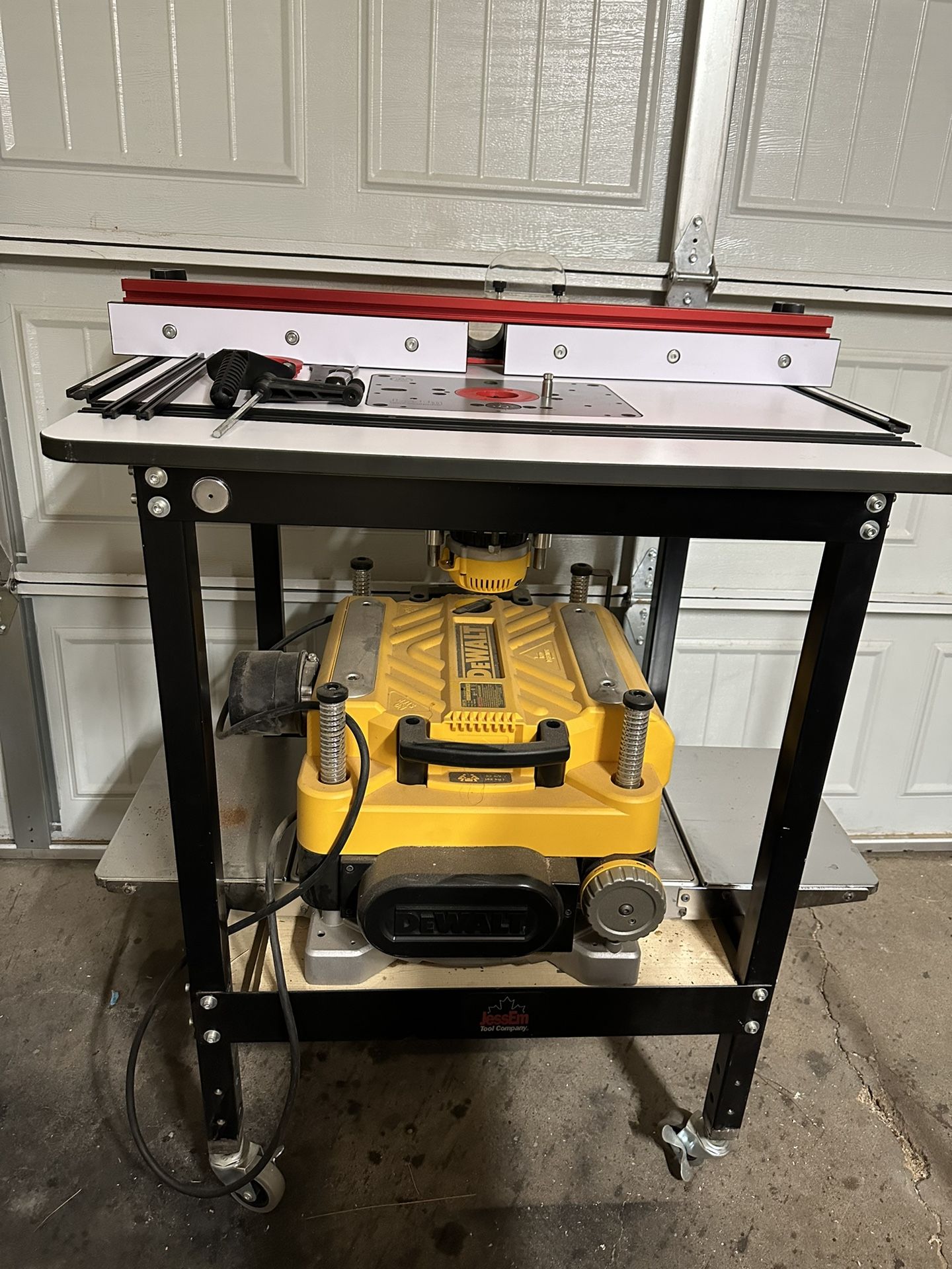 Jessem Router Table And Lift With Dewalt DW618PKB Router Kit. for Sale