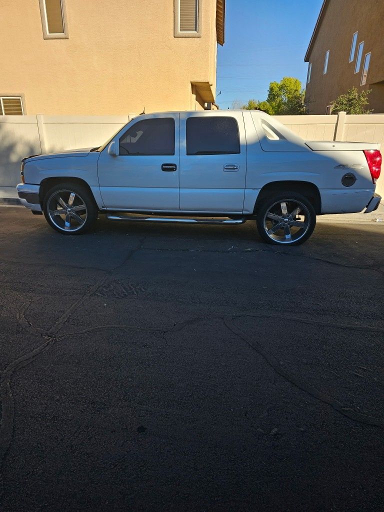 2005 Chevrolet Avalanche