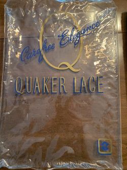 Vintage White Oblong Quaker Lace Table Cloth.