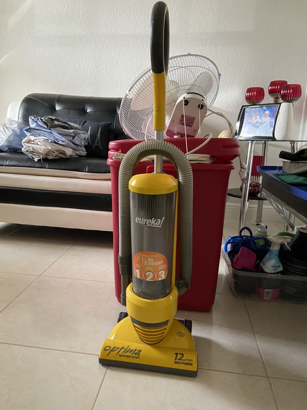 Eureka optima vacuum light weight for Sale in Cutler Bay, FL OfferUp
