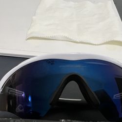 (Never Used Lenses) Oakley M2 Frame Polished White/Ice iridium (Blue)