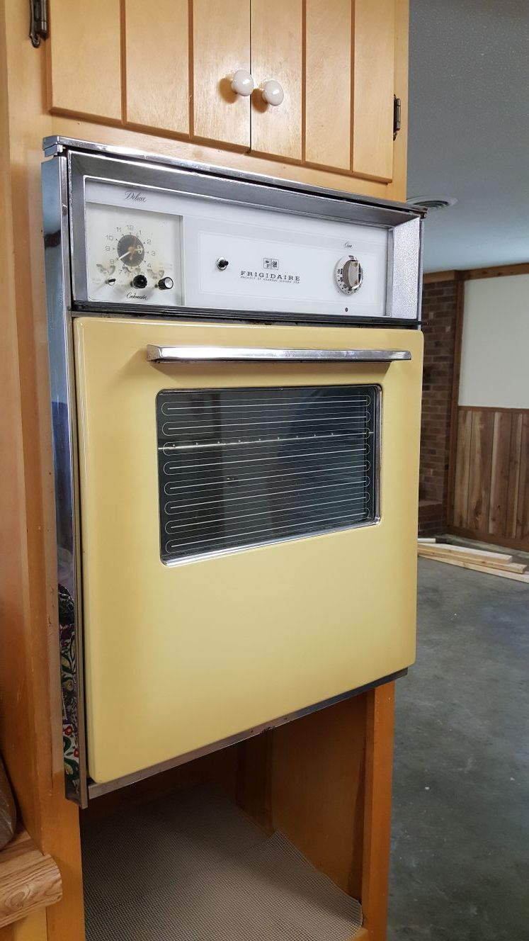 Harvest Gold Yellow Vintage Retro Built In Wall Oven Stove Unit GM