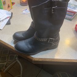 Woman’s Engineer Boot