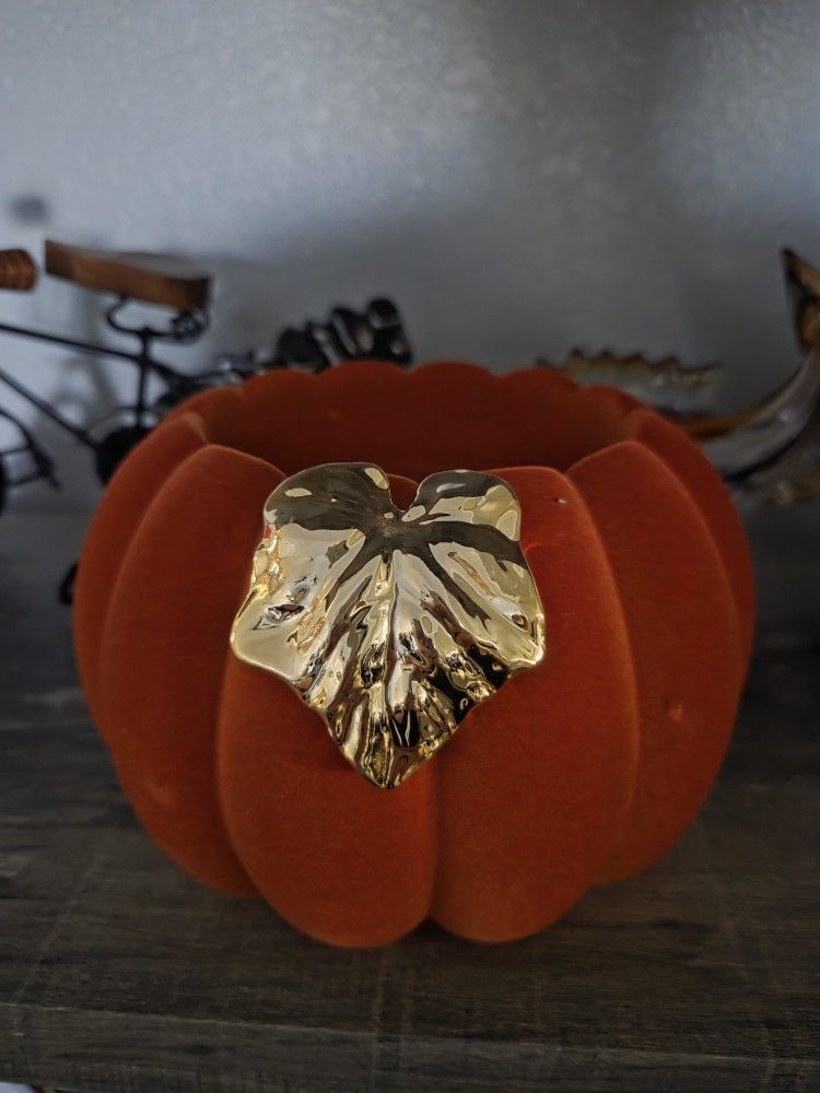 B&B Works 3 Wick Holder Pumpkin Velvet