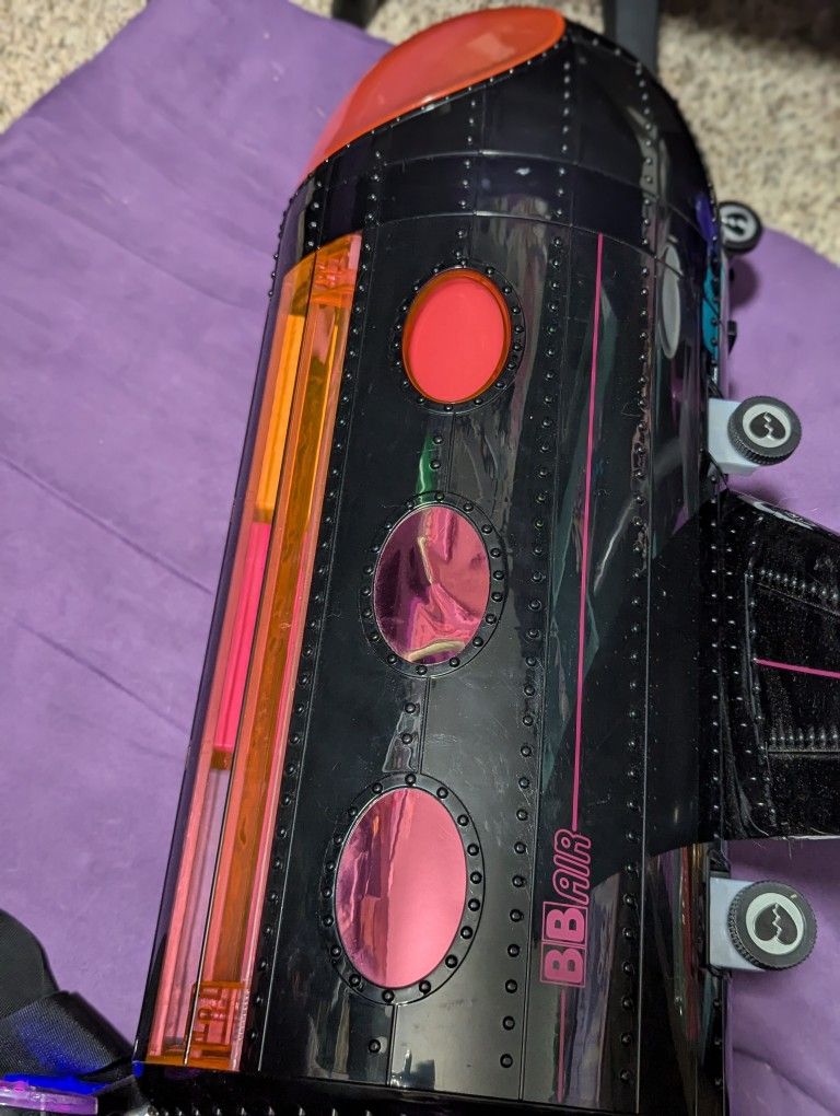 LOL OMG Dolls Plane