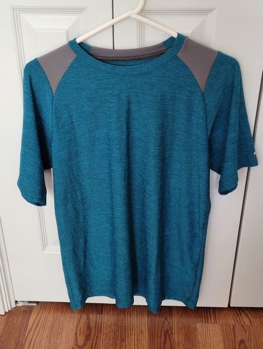 Men's Reebok Athletic Shirt Size XL 