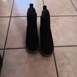 $15 Kensie Boots 8.5