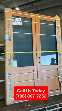 Impact Windows and Doors | Ventanas y Puertas de Impacto contra Huracanes