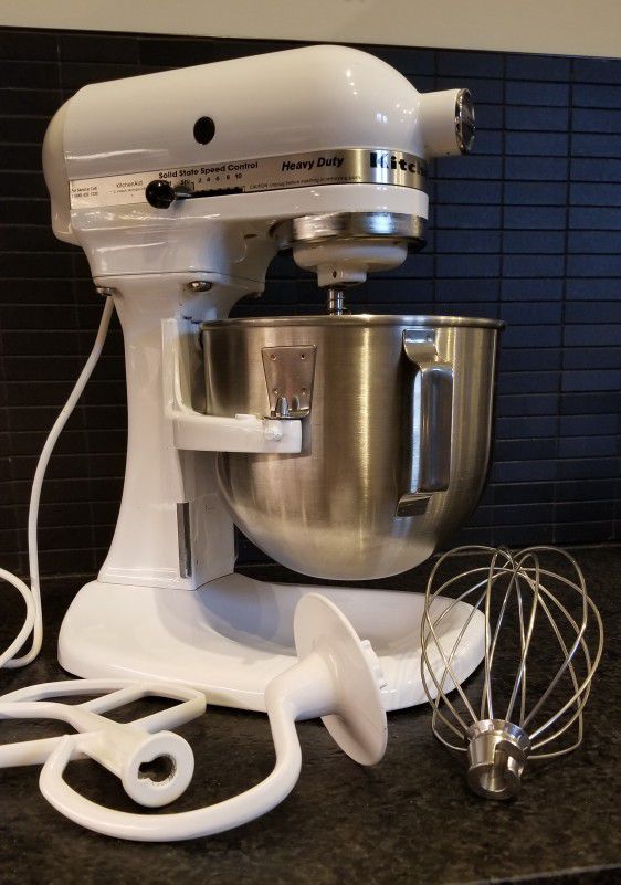 KitchenAid K5SS ~ Heavy Duty 10-Speed Stand Mixer with 5 qt Bowl and  Attachments 