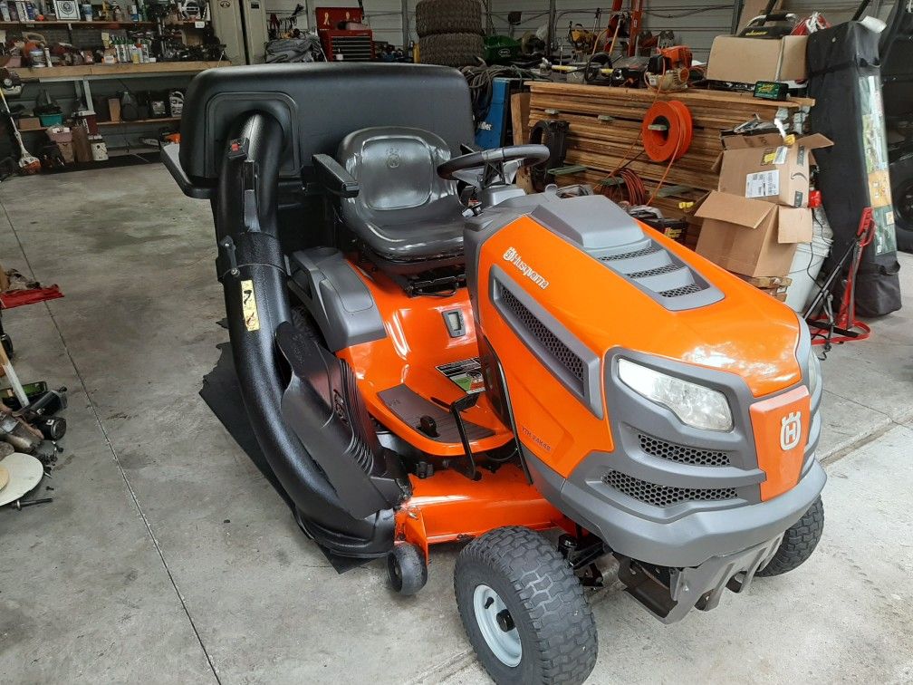 Husqvarna YTH24K48 Riding Lawn Mower for Sale in Sorrento, FL OfferUp