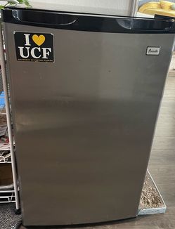 MINI FRIDGE w/ FREEZER