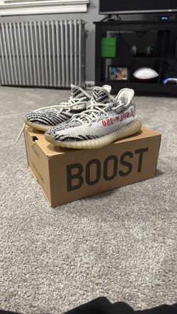 Yeezy boost 350 Zebras Size Men’s 7.0