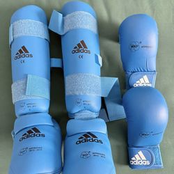 Adida Karate Shin & Instep and Mitts WKF Approved. Size Small