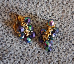 Vintage Aurora Borealis Grape Cluster Clip On Earrings