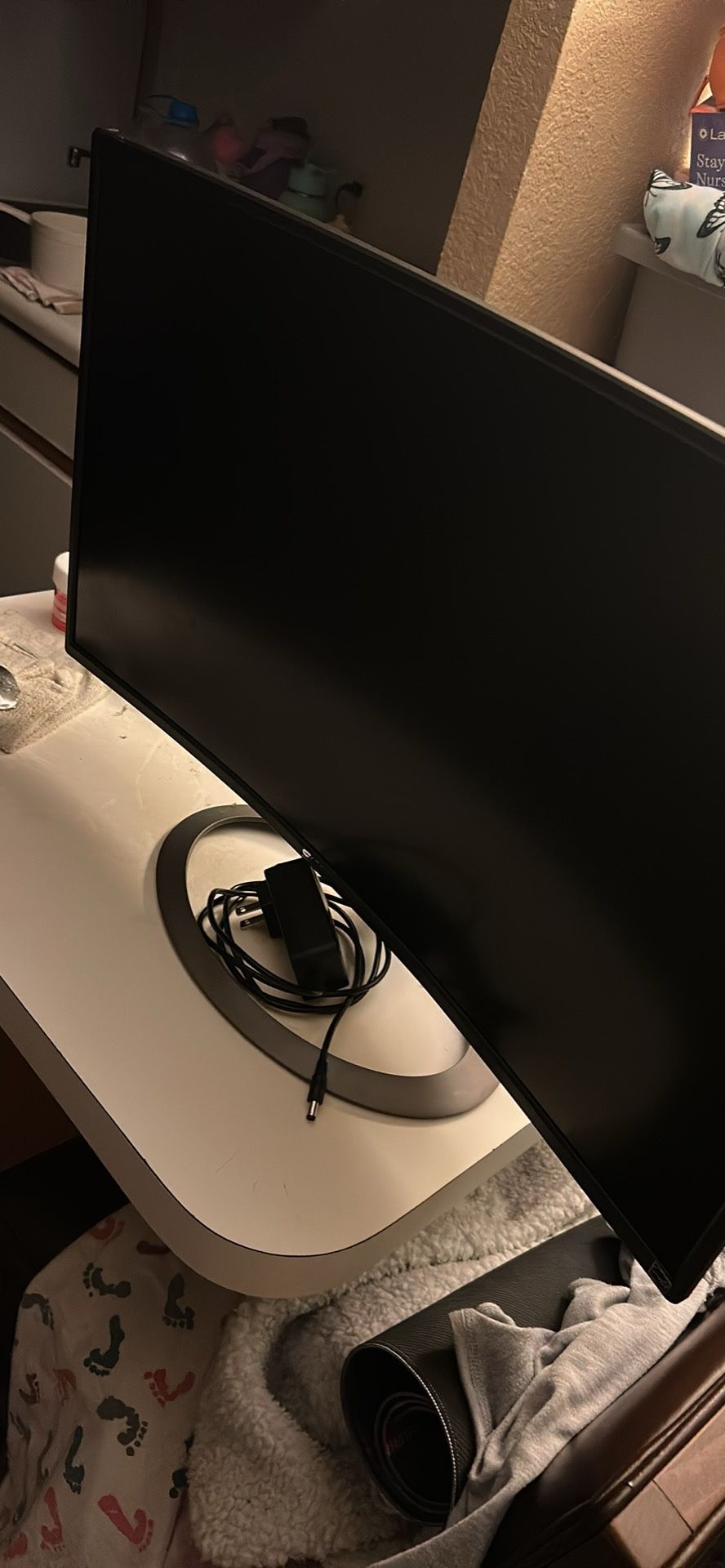Curved PC Monitor 21/1/2 inch’s (Sceptre)